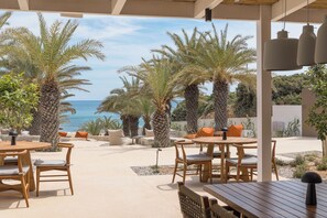 Restaurant - Golden Milos Beach House by Domotel (Milos)