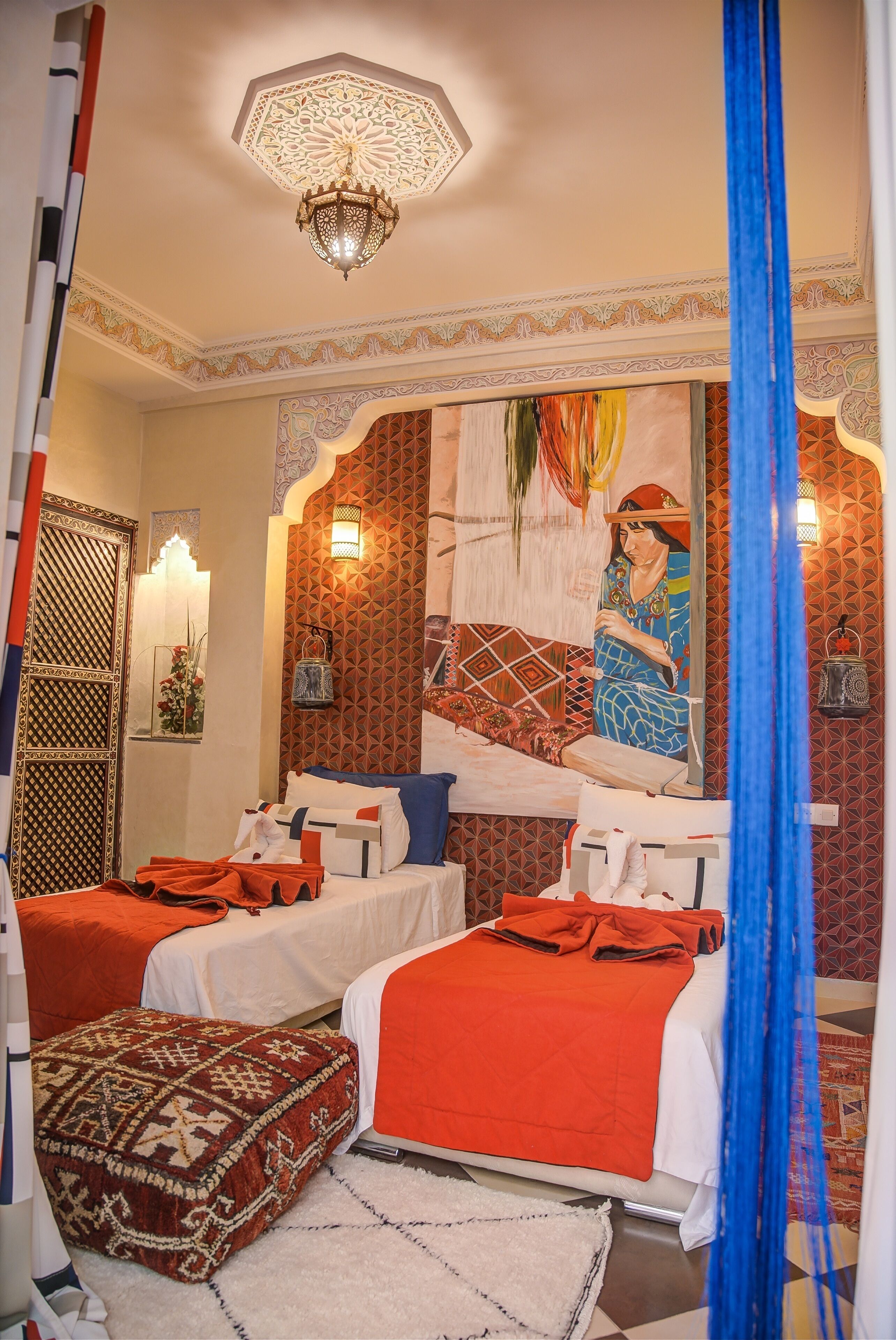 Premium bedding, in-room safe, blackout drapes