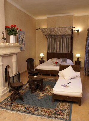 Individually decorated, individually furnished, blackout drapes - Riad Alwane (Marrakech)