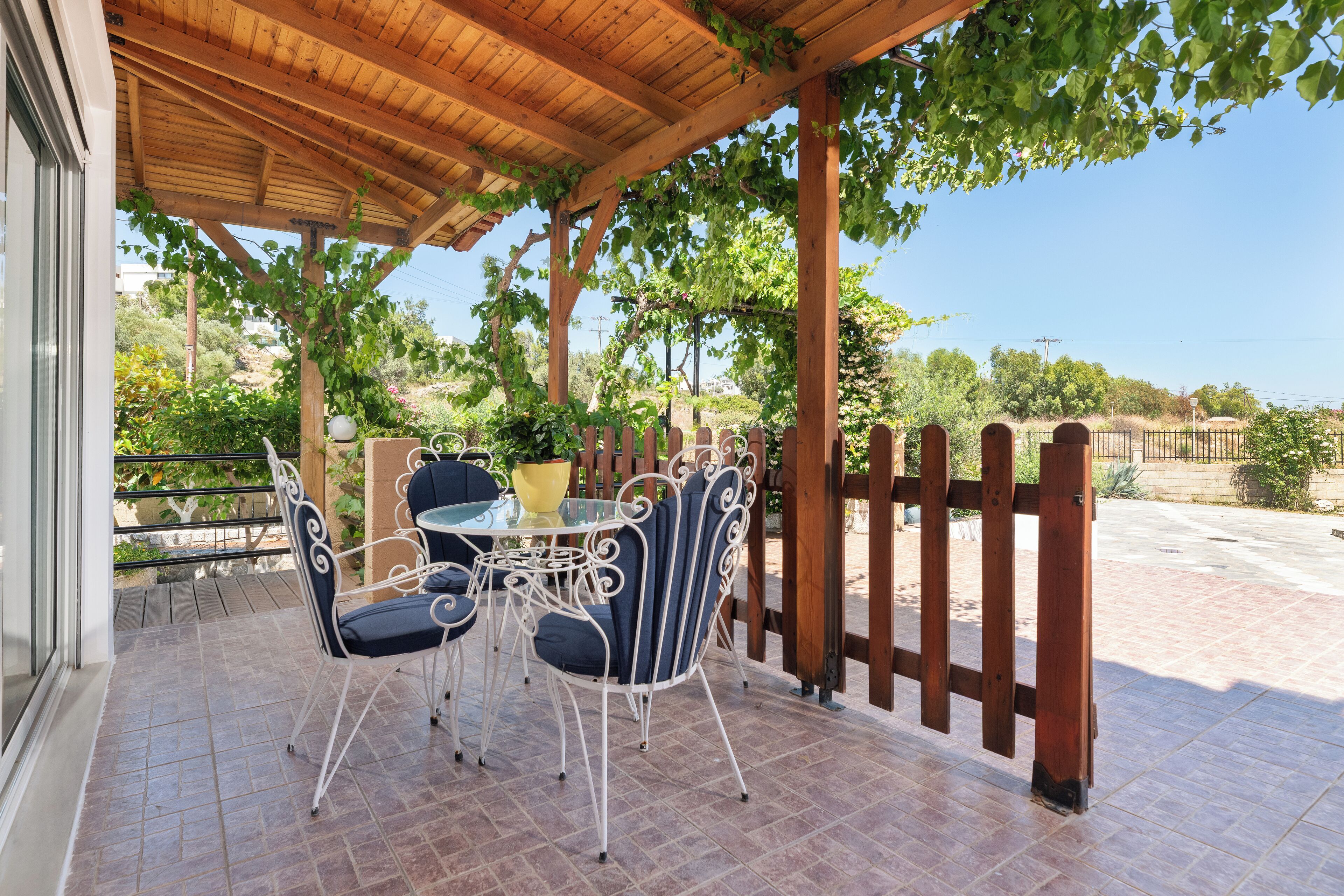 Deluxe Double room with Sea view (Apartment 13) | Terrace/patio