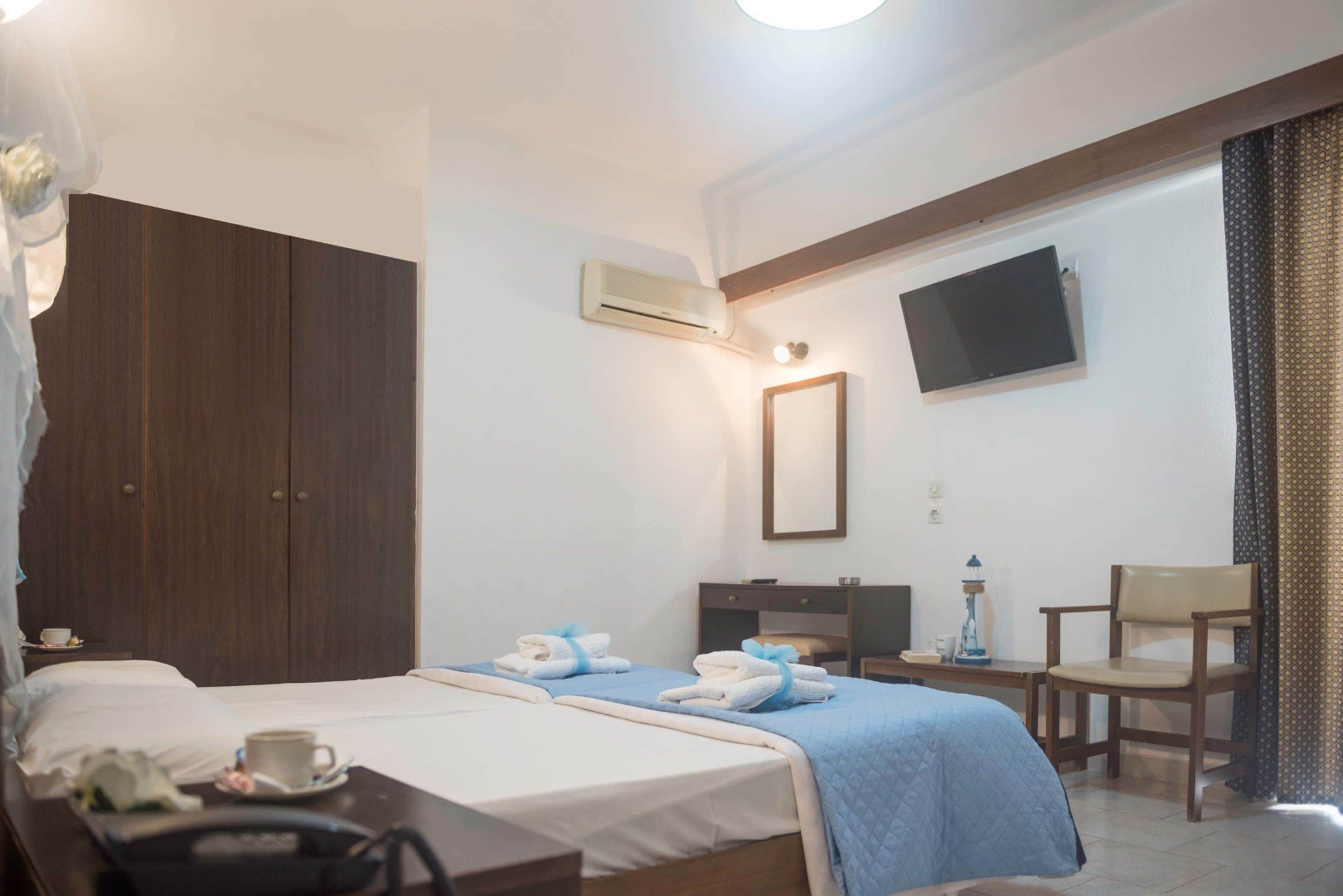 standard studio (for 2) | 1 bedroom, in-room safe, desk, free wifi