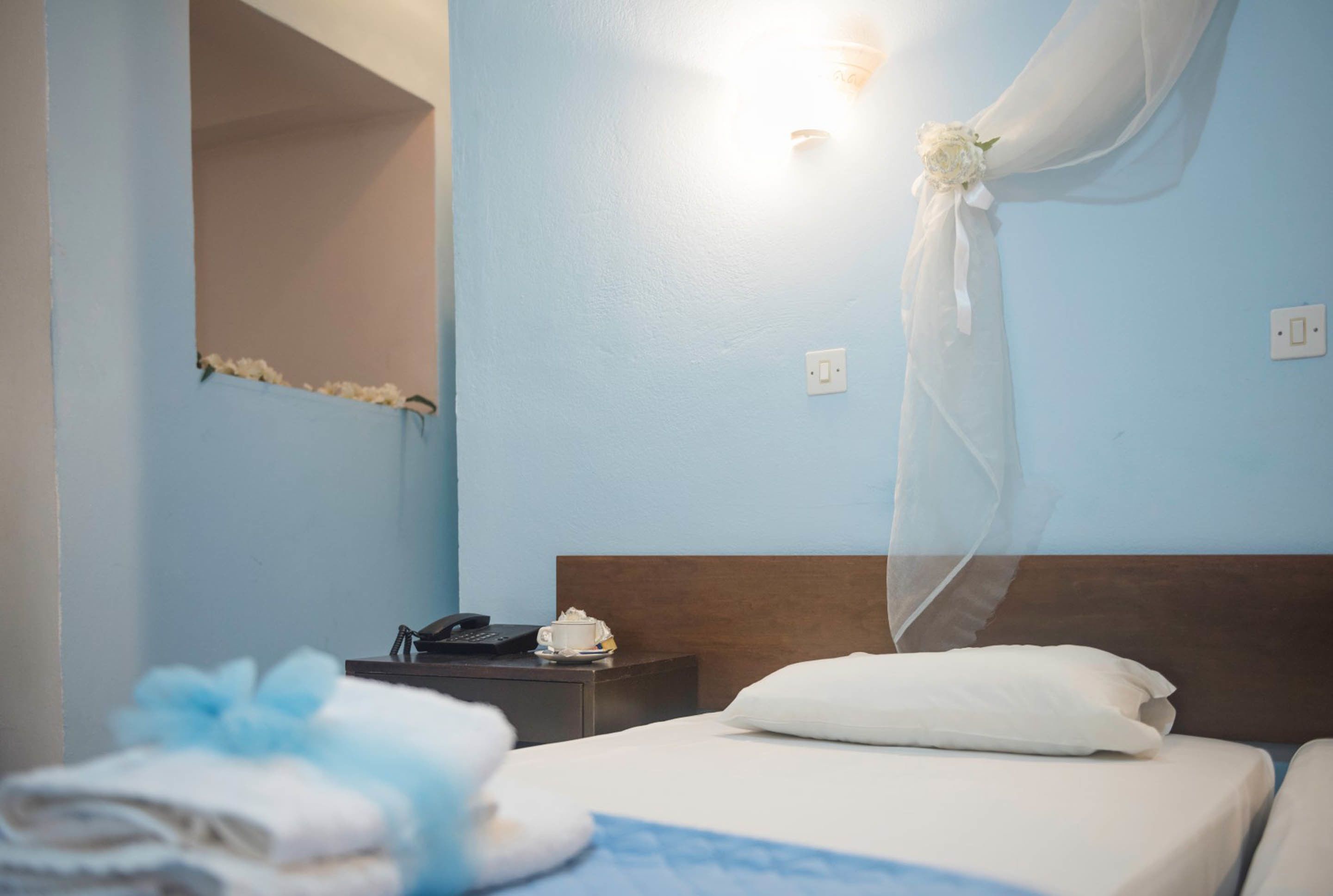 standard studio (for 3) | 1 bedroom, in-room safe, desk, free wifi