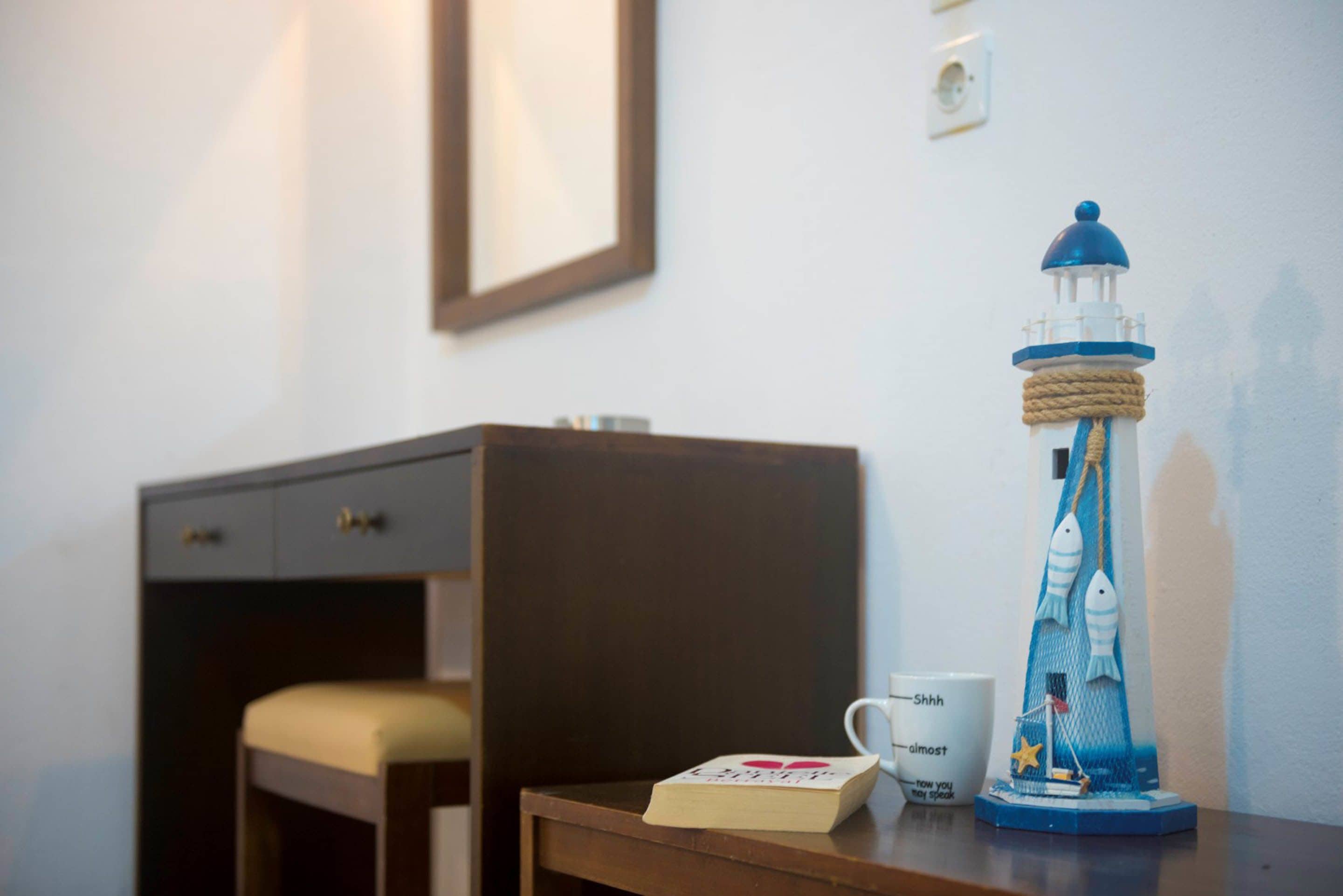 standard studio (for 2) | 1 bedroom, in-room safe, desk, free wifi