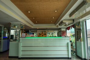 Reception - The Best Bangkok House (Bangkok)