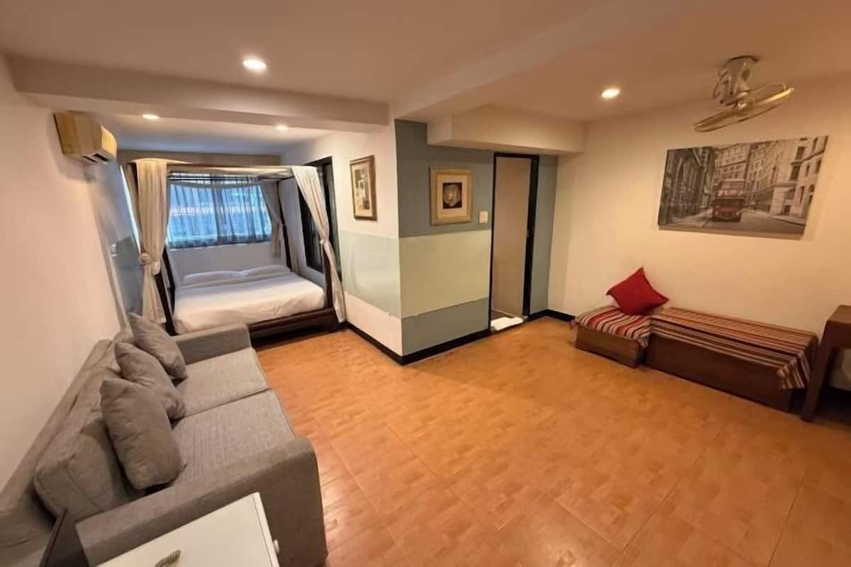 Minibar, in-room safe, desk, blackout curtains