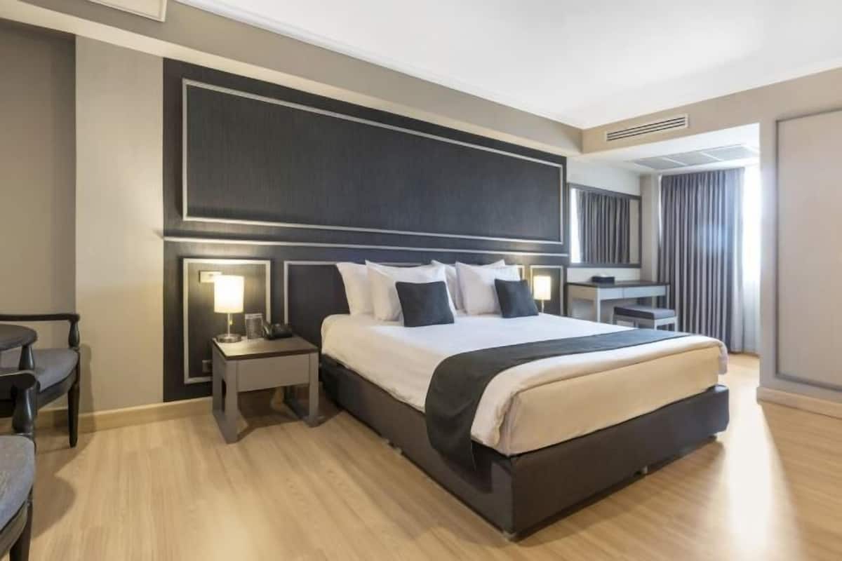 1 bedroom, minibar, in-room safe, desk