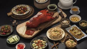 2 restaurants, Thaise gerechten