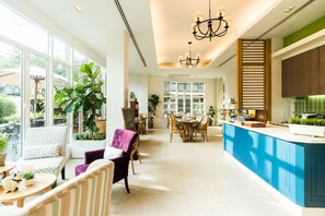 Breakfast, lunch, dinner served; Thai cuisine  - Hotel De Bangkok (Bangkok)