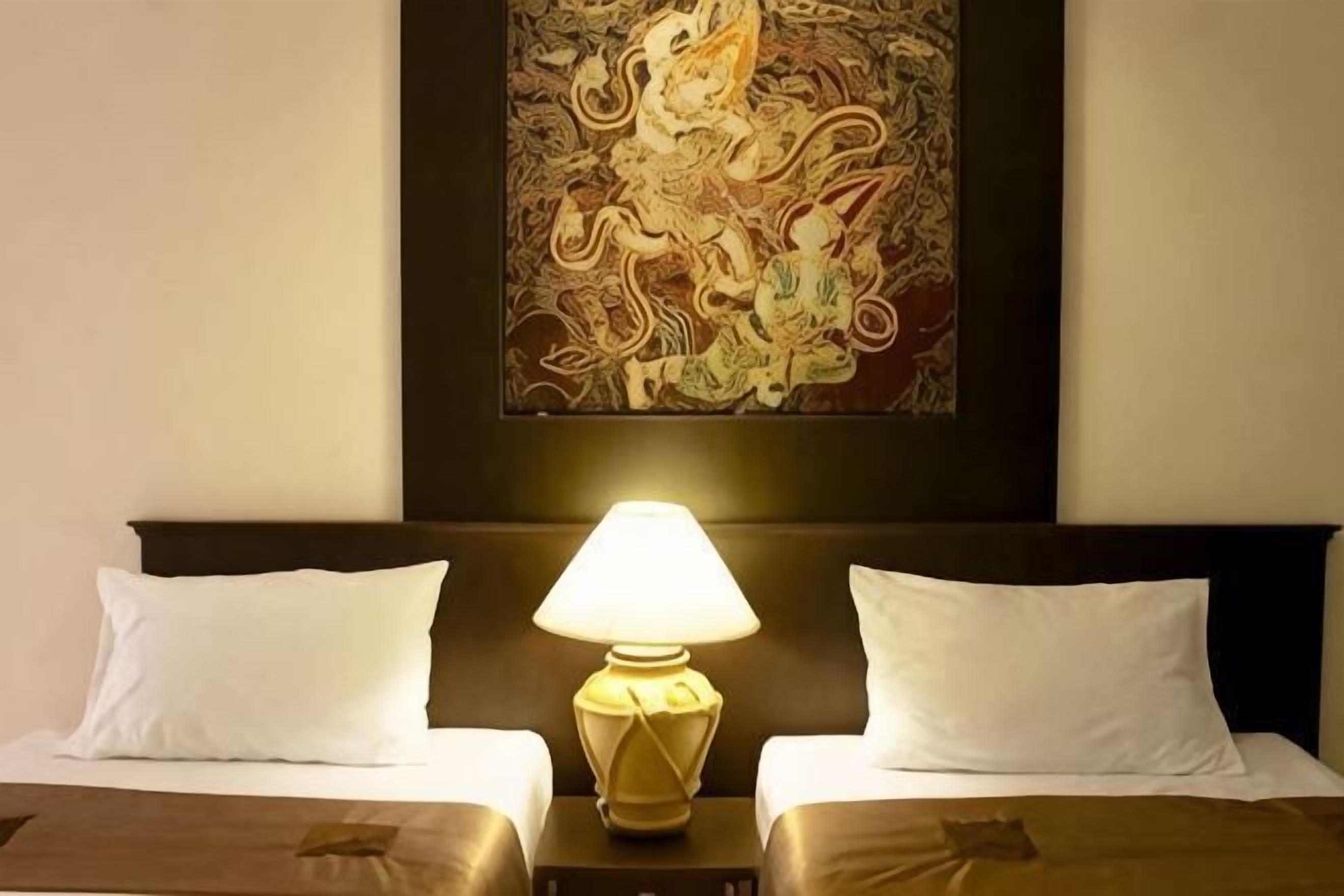 Hypo-allergenic bedding, free WiFi, bed sheets