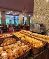 Tägliches inbegriffenes großes Frühstück