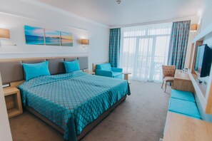 Có lối đi dành cho xe lăn 