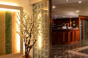 Lobby - Mediterranee (KEFALONIA)