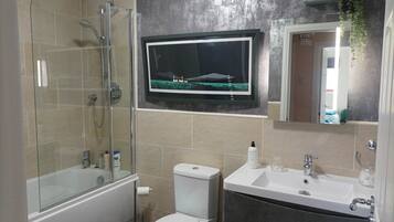 Shower, free toiletries, hair dryer, bathrobes