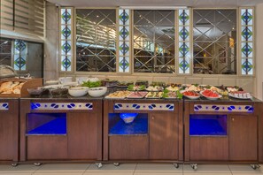 Free daily buffet breakfast - Green Anka Hotel (Istanbul)