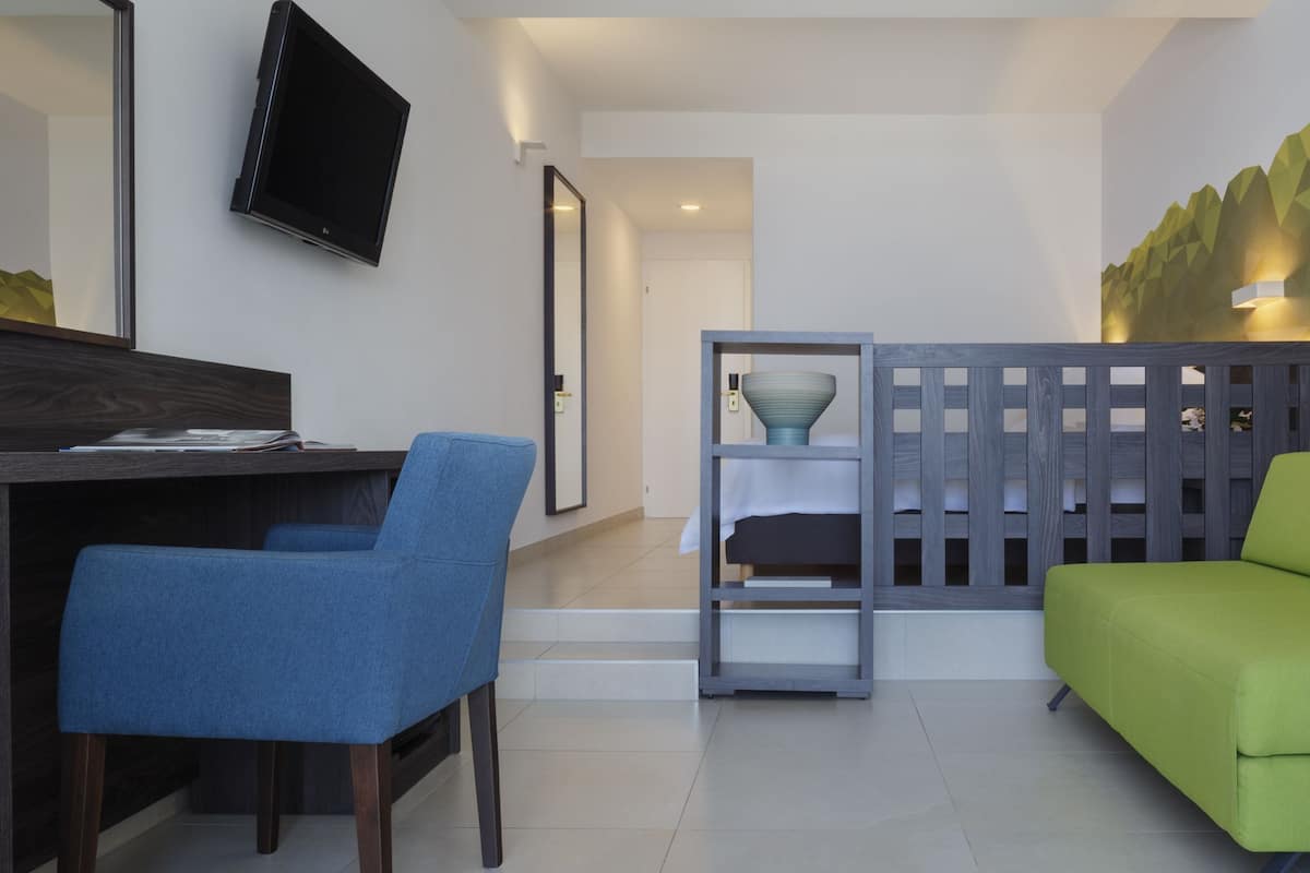 1 chambre, minibar, coffres-forts dans les chambres
