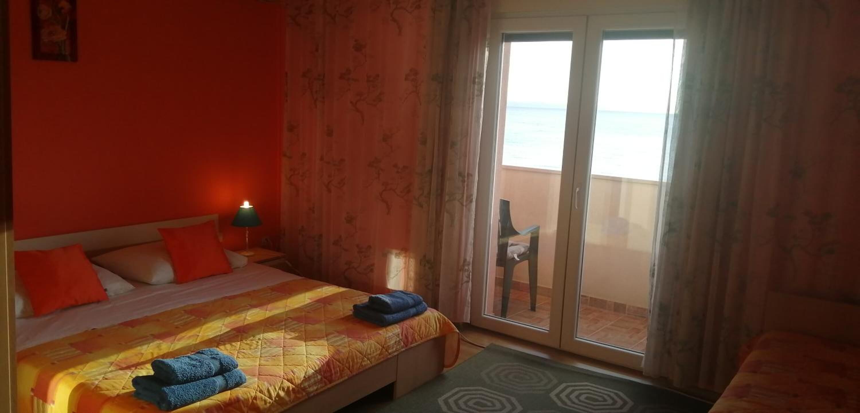 Soundproofing, iron/ironing board, free WiFi