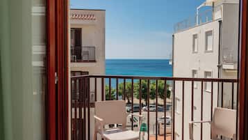 Tremannsrom – classic, hageutsikt | Balkong