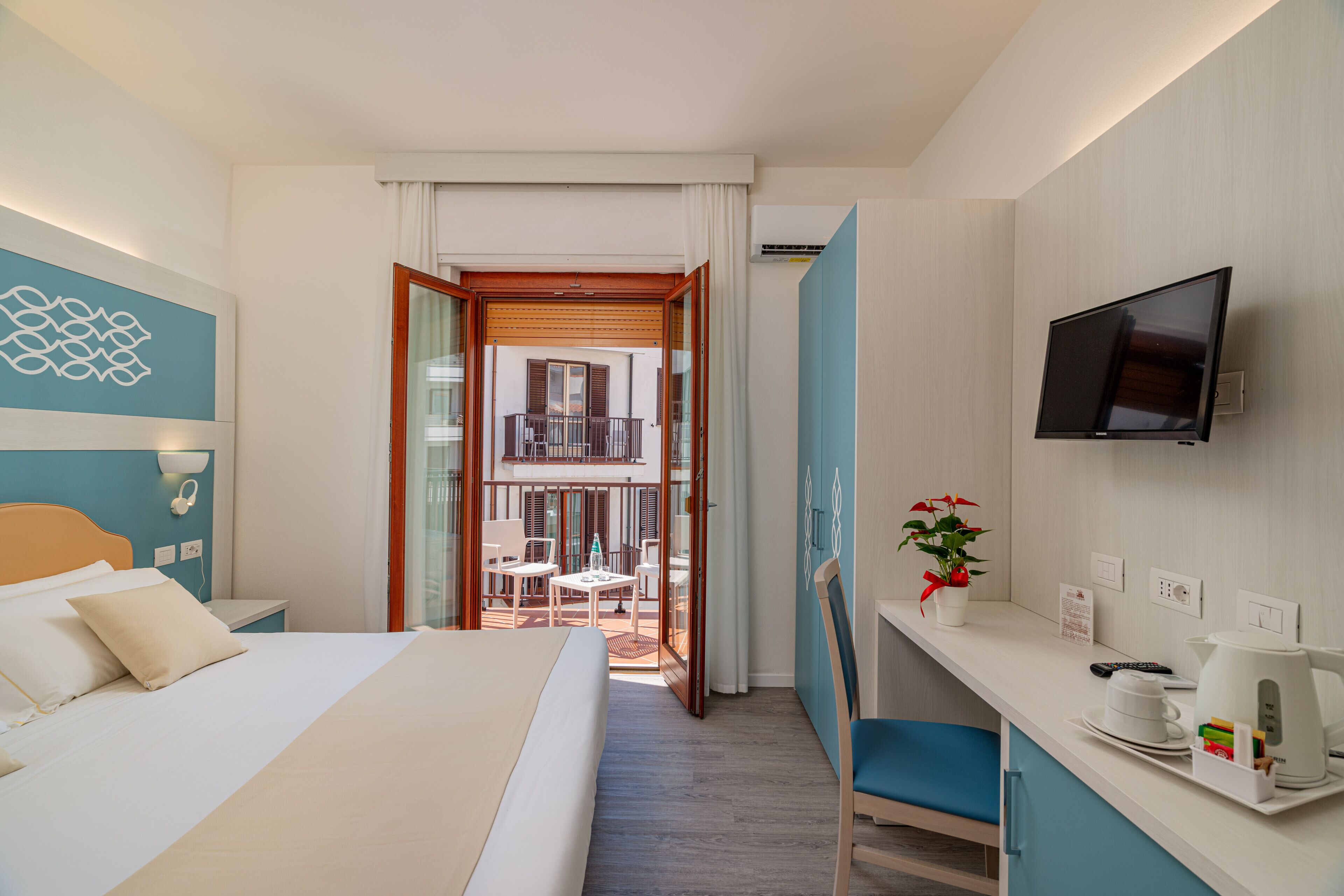 superior double or twin room, garden view | 1 bedroom, egyptian cotton sheets, select comfort beds, in-room safe