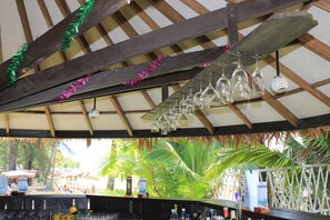 Bar (on property) - Sudala Beach Resort (Takua Pa)