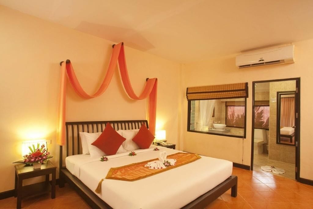 In-room safe, free cribs/infant beds, rollaway beds, bed sheets