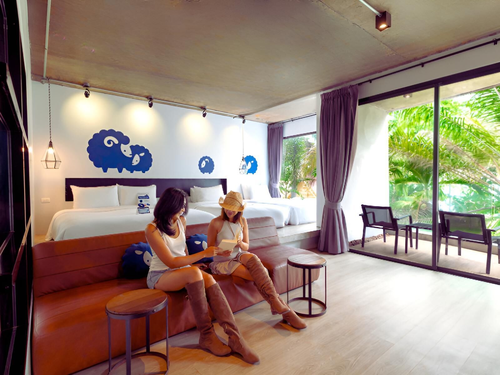 Family Room, Sea View | Minibar, in-room safe, desk, rollaway beds