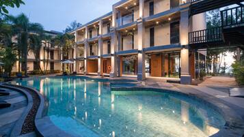 Front of property - evening/night