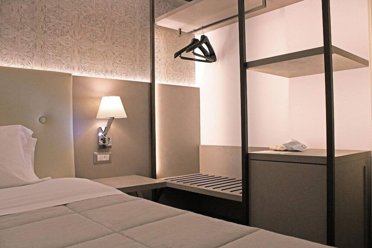 Ropa de cama de alta calidad y minibar