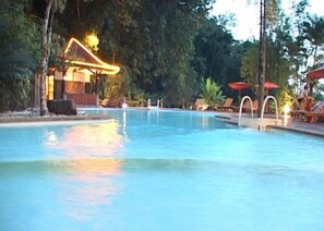 Alberca al aire libre