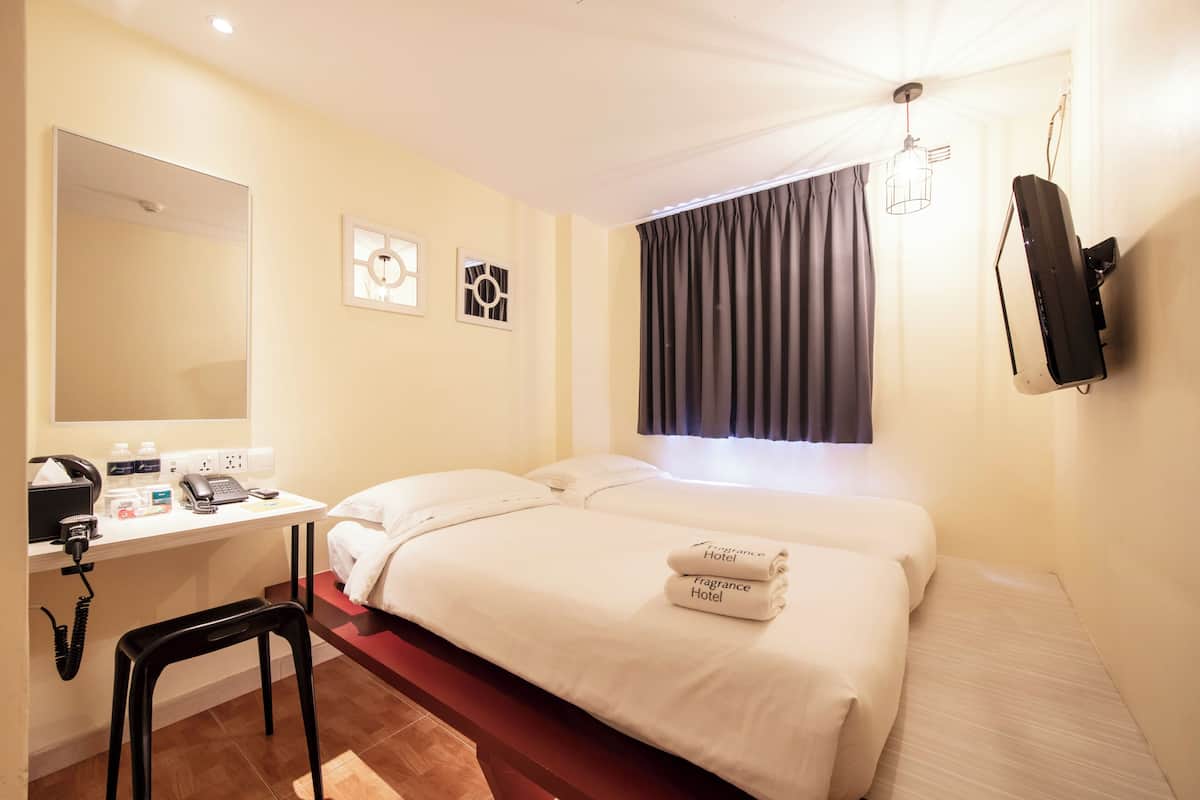 Superior Plus Twin | In-room safe, desk, free WiFi, bed sheets
