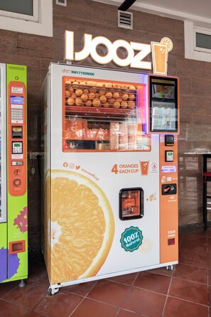 Vending machine - Fragrance Hotel - Balestier (Singapore)