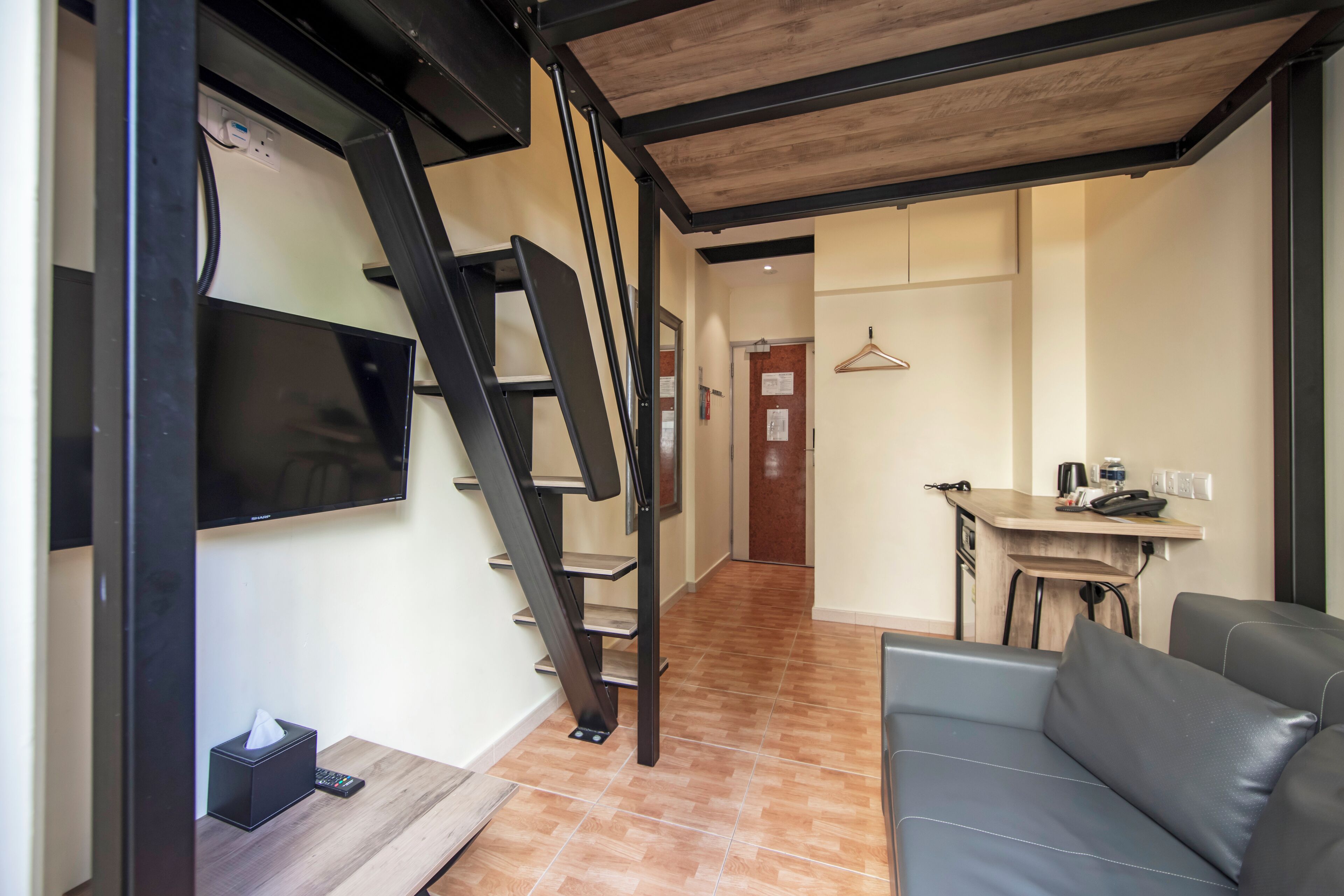 Deluxe Loft, 1 Double Bed | Desk, free WiFi, bed sheets