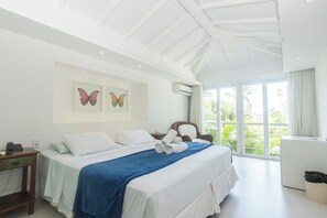 Standardrum | Minibar, värdeförvaringsskåp på rummet och sängkläder