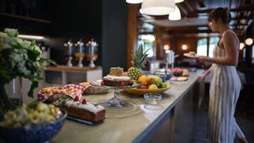 Breakfast buffet