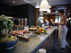 Petit-déjeuner buffet