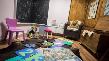 Area giochi per bambini (al coperto)
