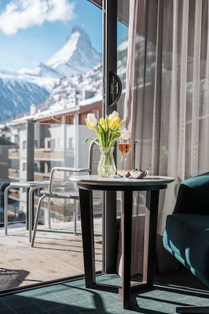 Maisonette Suite with Matterhorn View | Hypo-allergenic bedding, minibar, in-room safe, desk. National Zermatt – Matterhorn Views, Sunnegga Gateway & SPA