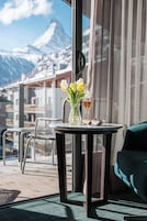 Maisonette Suite with Matterhorn View | Hypo-allergenic bedding, minibar, in-room safe, desk