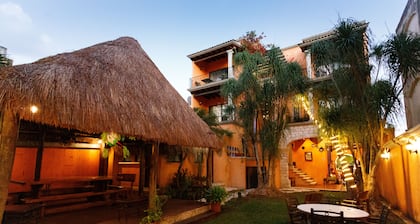 Hotel Lunata - Near Playa del Carmen Main Beach