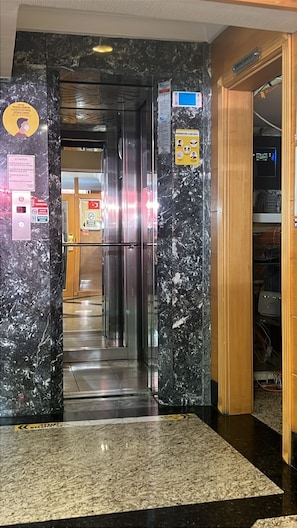 Elevator