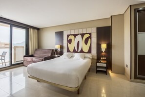 In-room safe, desk, free rollaway beds, free WiFi