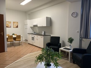 Apartment, 1 Bedroom | Living room
