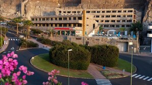 Unclassified image, 3 of 40, button - Terraza Amadores (Mogan)