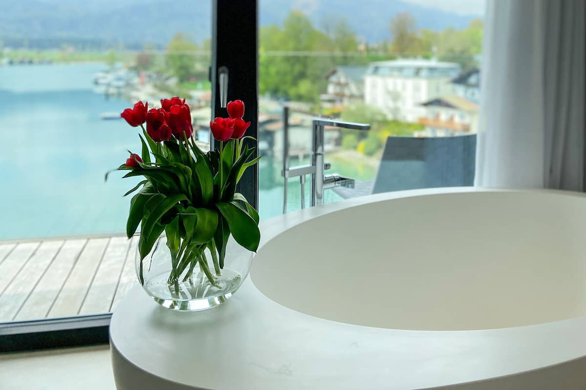 private spa tub