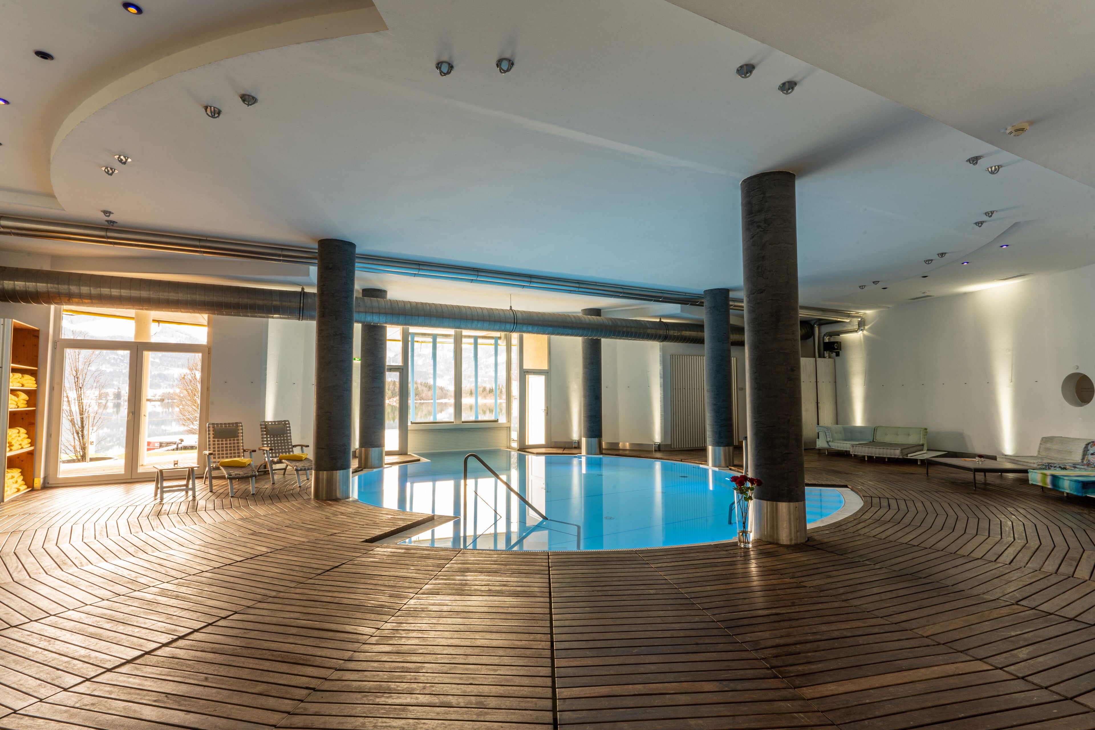 屋内プール