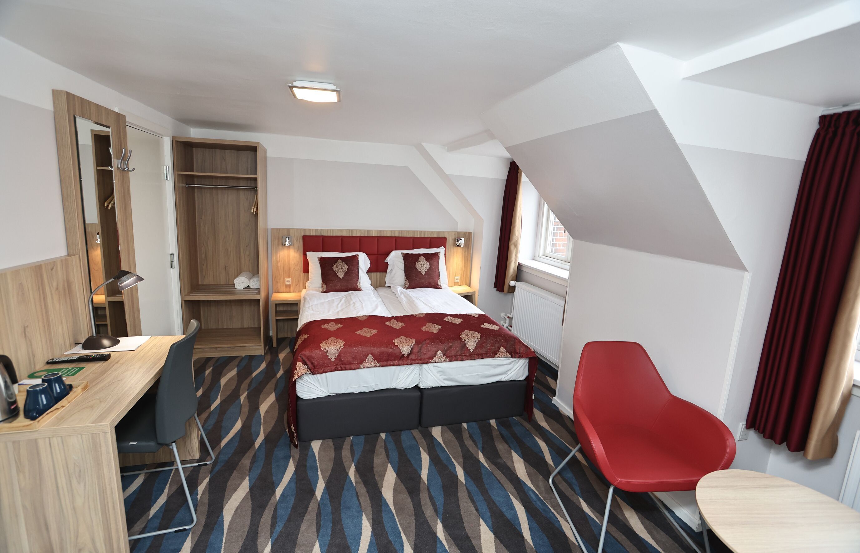 Desk, iron/ironing board, free WiFi, bed sheets