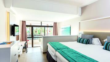 Caixa forta a l'habitació, escriptori, wifi gratuïta i roba de llit