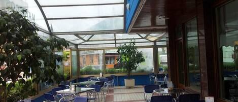 Breakfast, lunch, dinner served; local cuisine