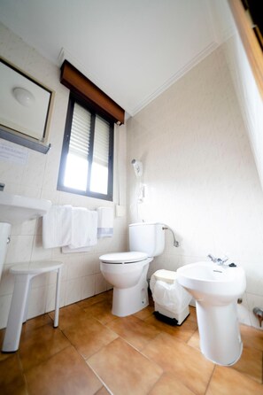 Bathroom - Hotel Isabel (Arnuero)
