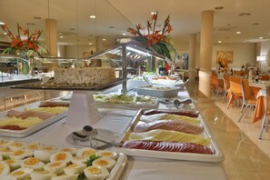 Kontinental frokost hver dag (mot et tillegg)