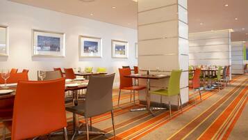 Breakfast and dinner served, international cuisine